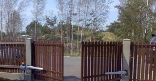 Купить распашные ворота из штакетника Белогорск, цена от 2752 руб.